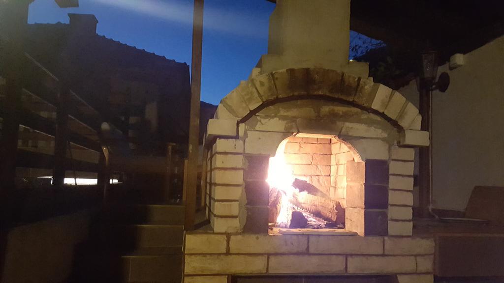 The Wild Fig Hotel Шумен Екстериор снимка